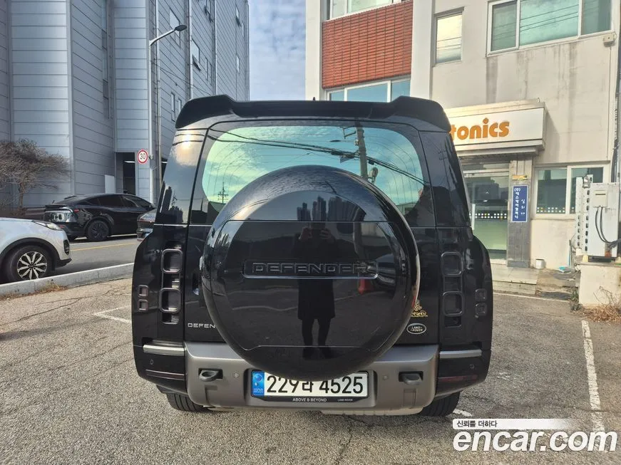 Land Rover Defender — фото 10
