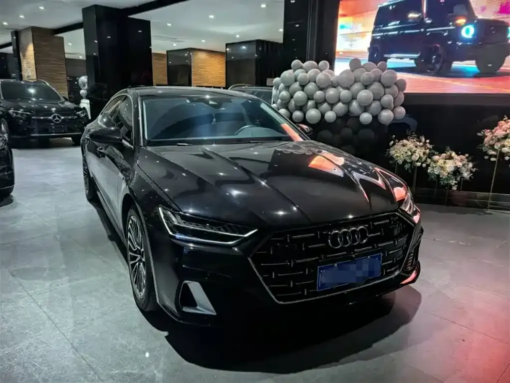 Audi A7L — фото 10