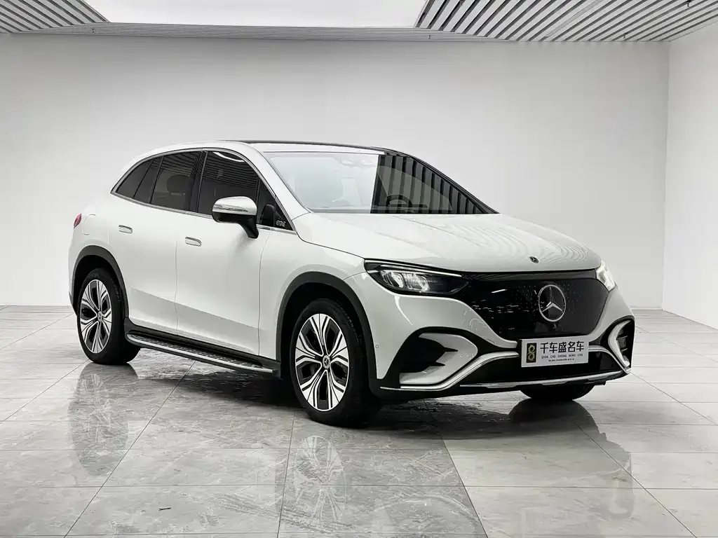 Mercedes-Benz EQE SUV — фото 4