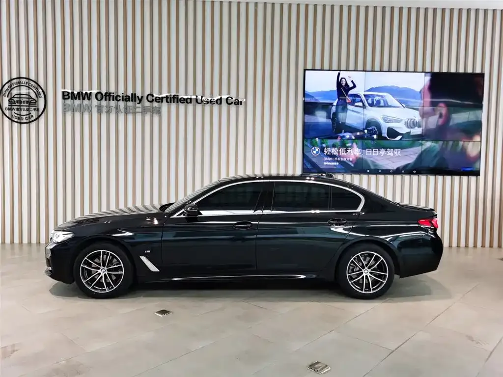 BMW 5 Series — фото 2