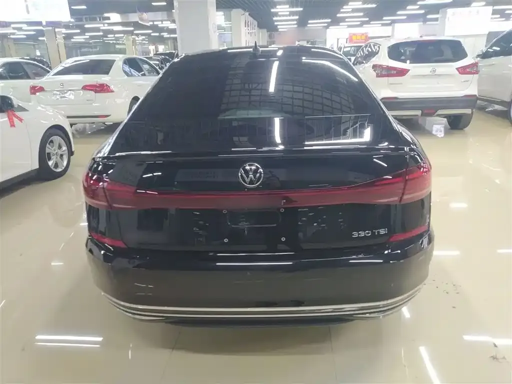 Volkswagen Passat — фото 4