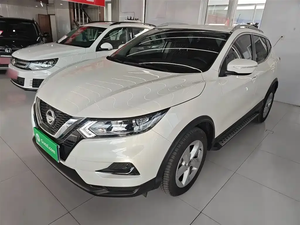 Nissan Qashqai — фото 7