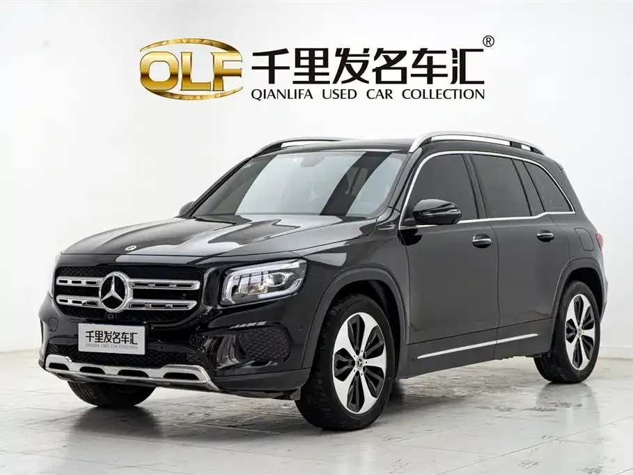 Mercedes-Benz GLB — фото 1