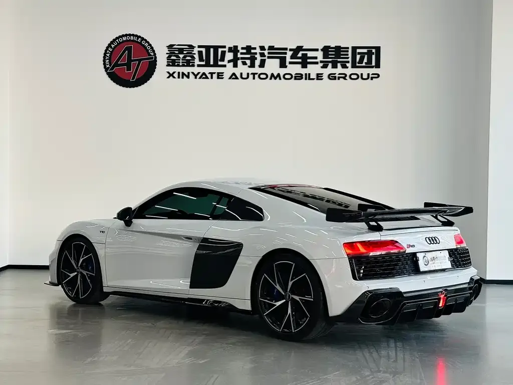 Audi R8 — фото 3