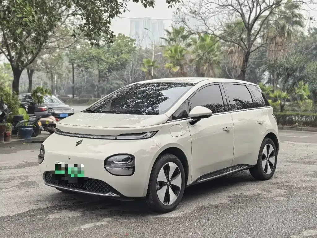 Baojun Yunduo — фото 1