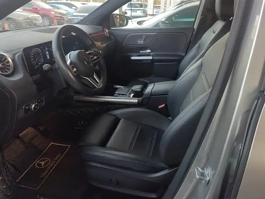 Mercedes-Benz GLA — фото 8
