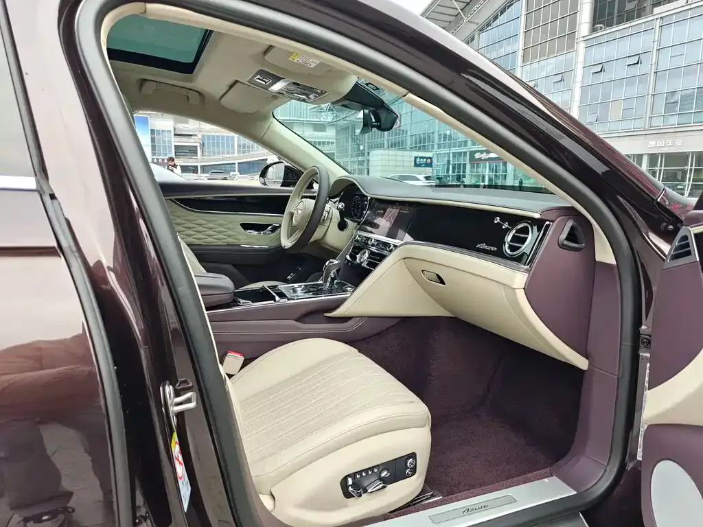 Bentley Flying Spur — фото 7