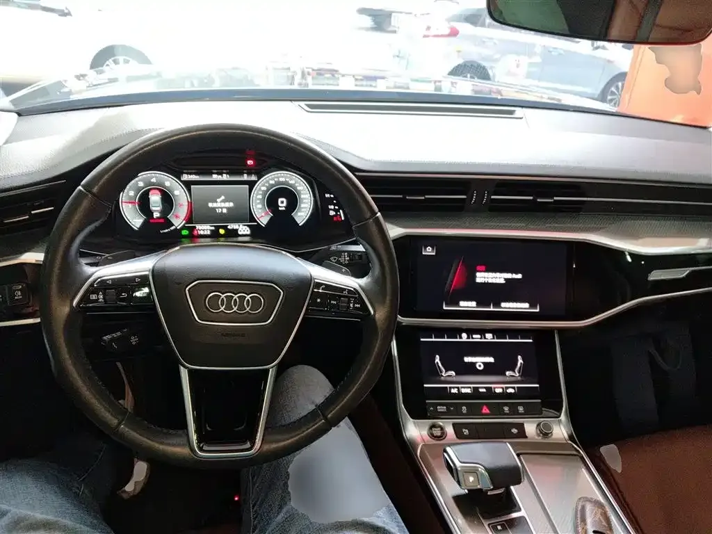 Audi A6L — фото 10
