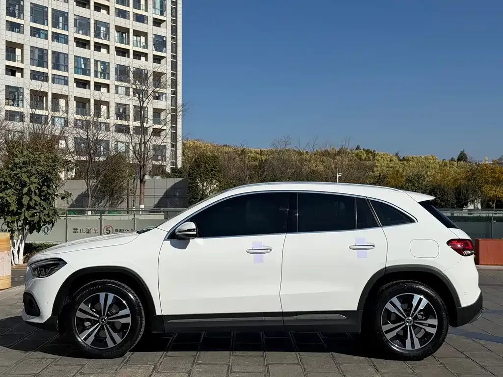 Mercedes-Benz GLA — фото 7