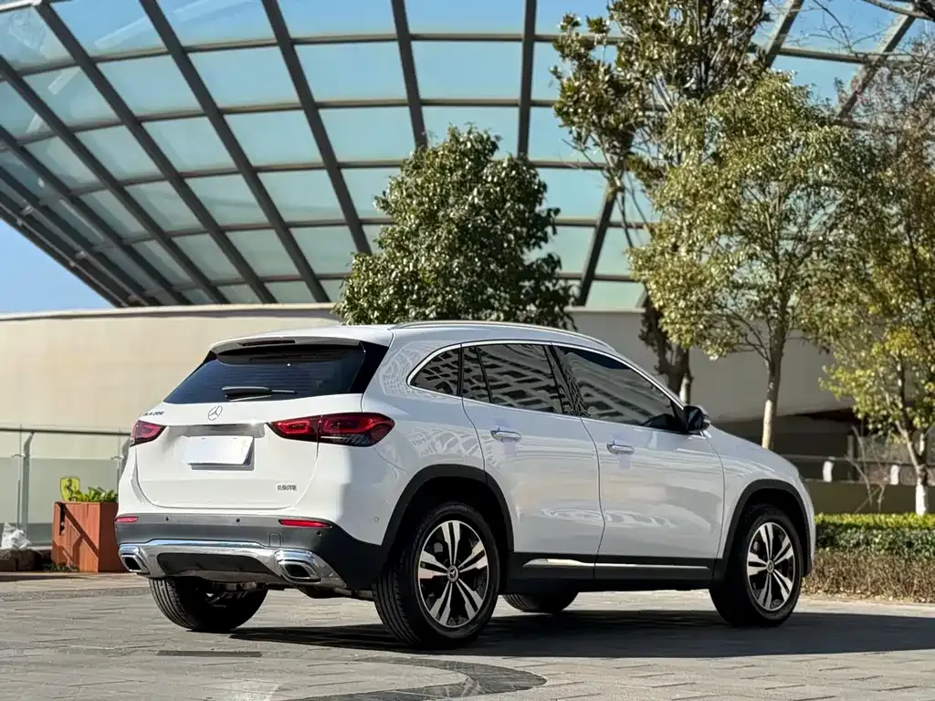 Mercedes-Benz GLA — фото 3