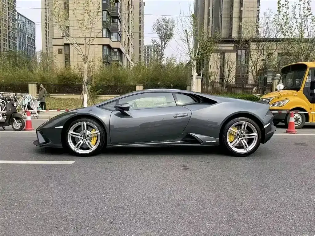 Lamborghini Huracan — фото 6