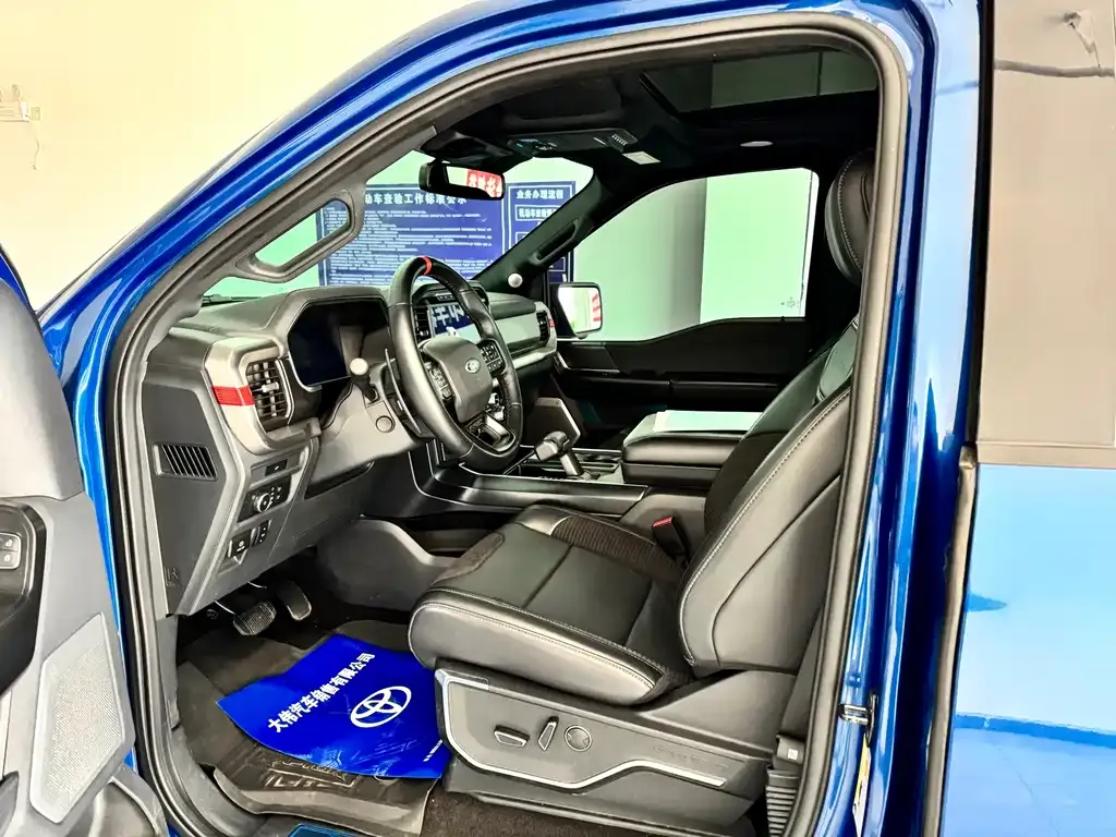 Ford F-150 Raptor — фото 9