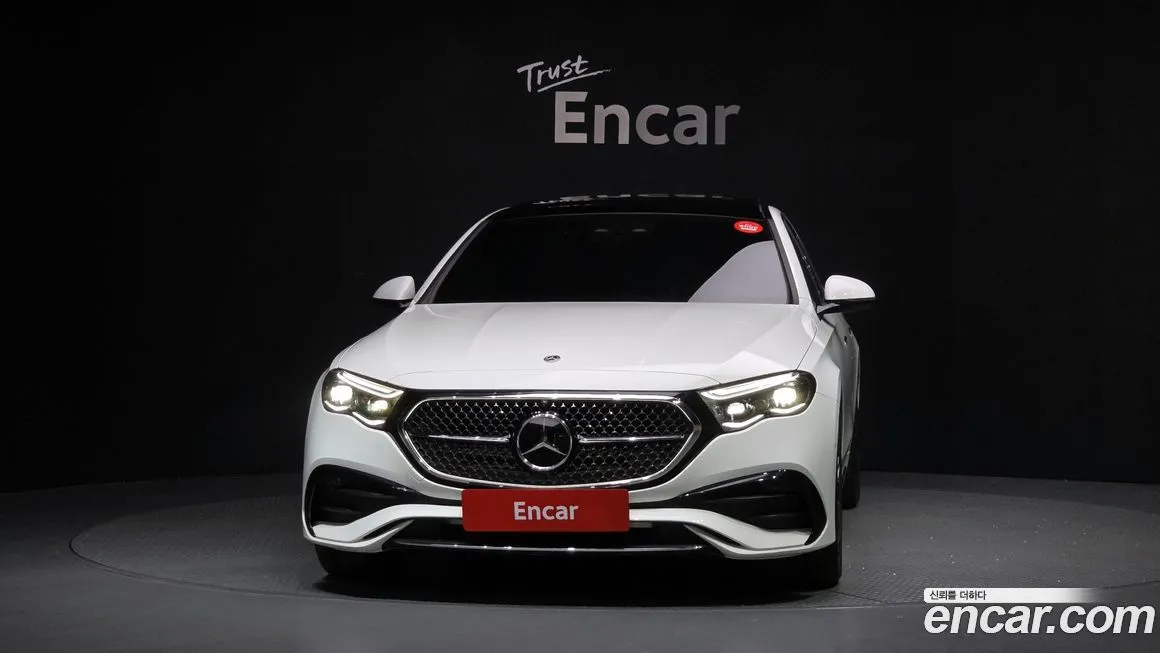 Mercedes-Benz E-Class — фото 10