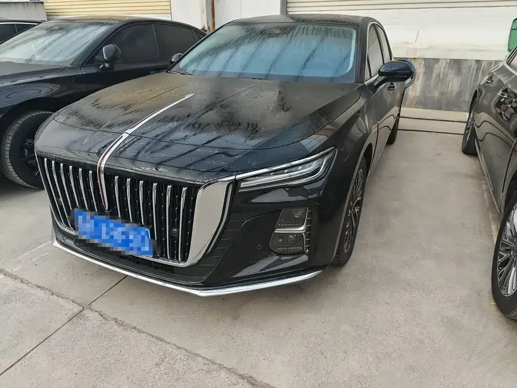 Hongqi H5 — фото 1