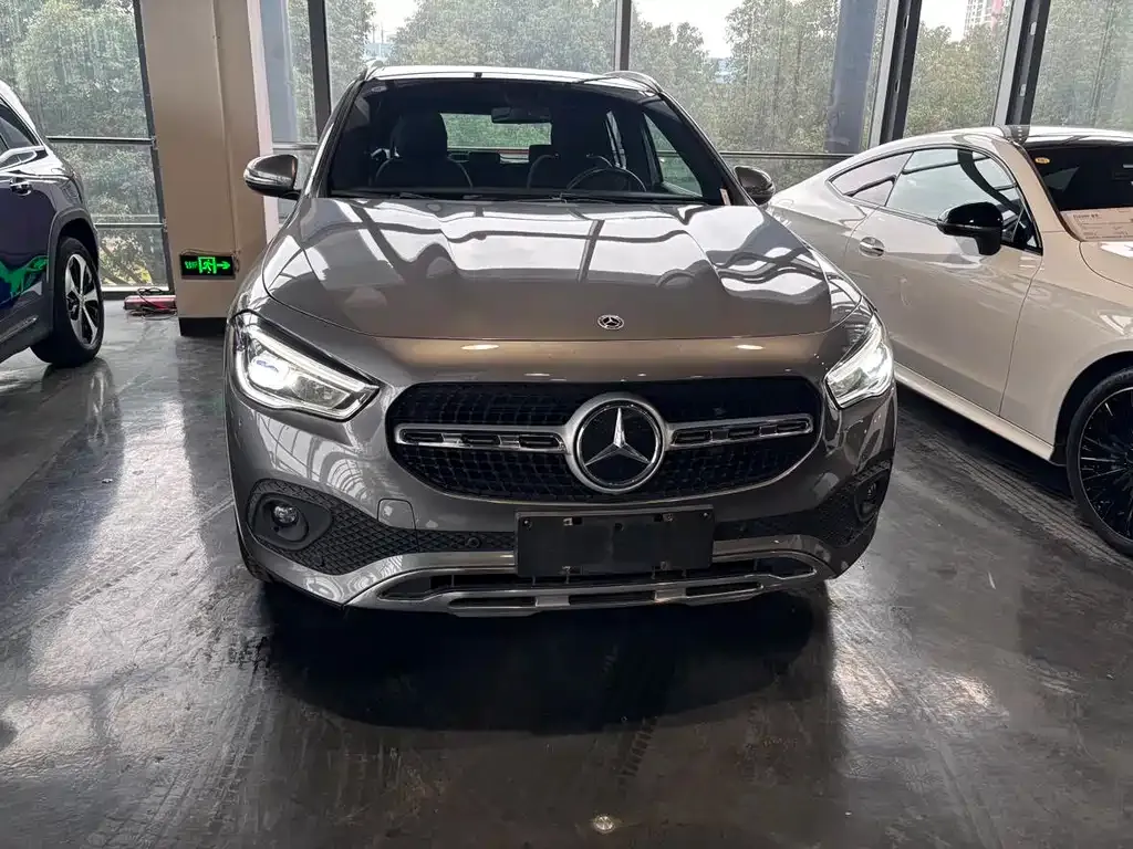 Mercedes-Benz GLA — фото 8