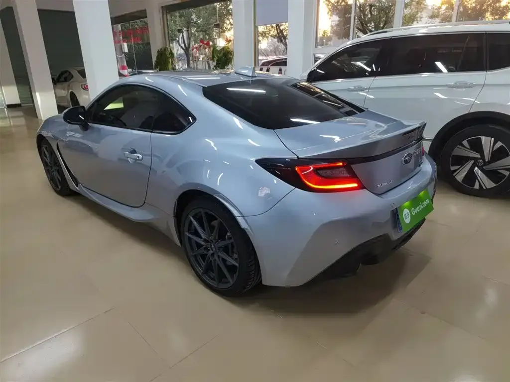 Subaru BRZ — фото 3