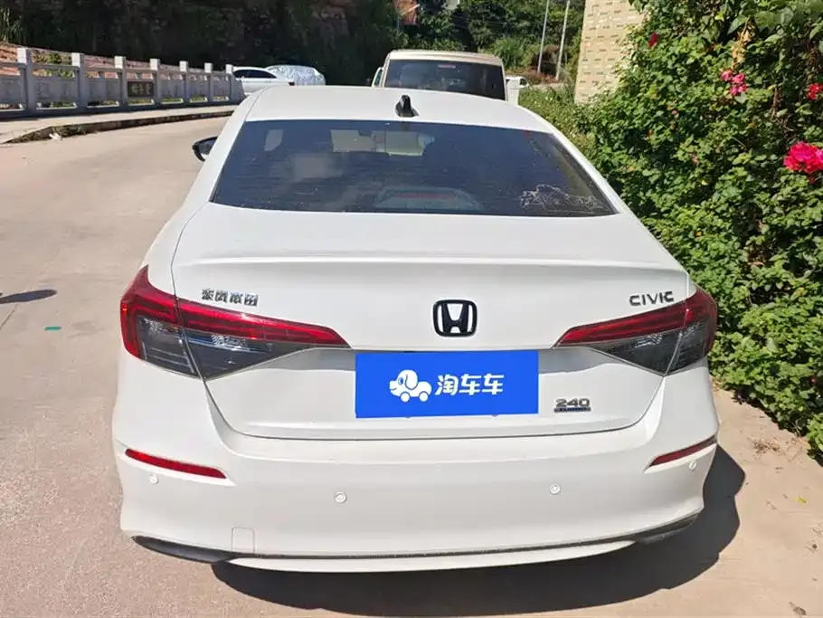 Honda Civic — фото 8