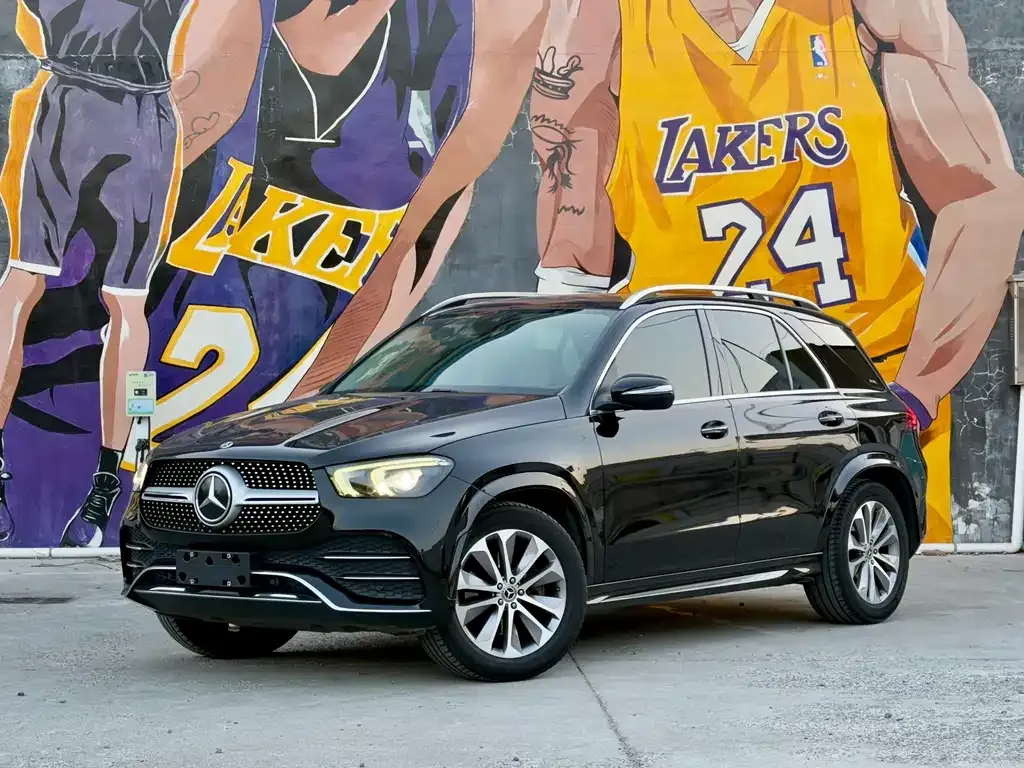 Mercedes-Benz GLE — фото 1
