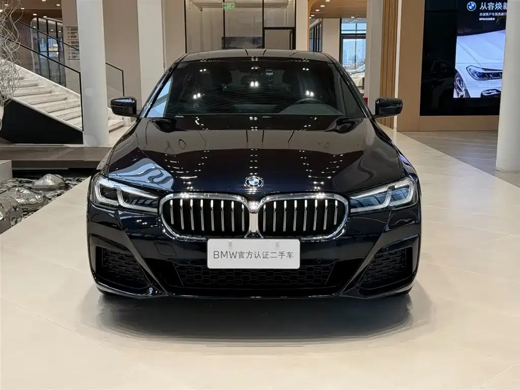 BMW 5 Series — фото 2