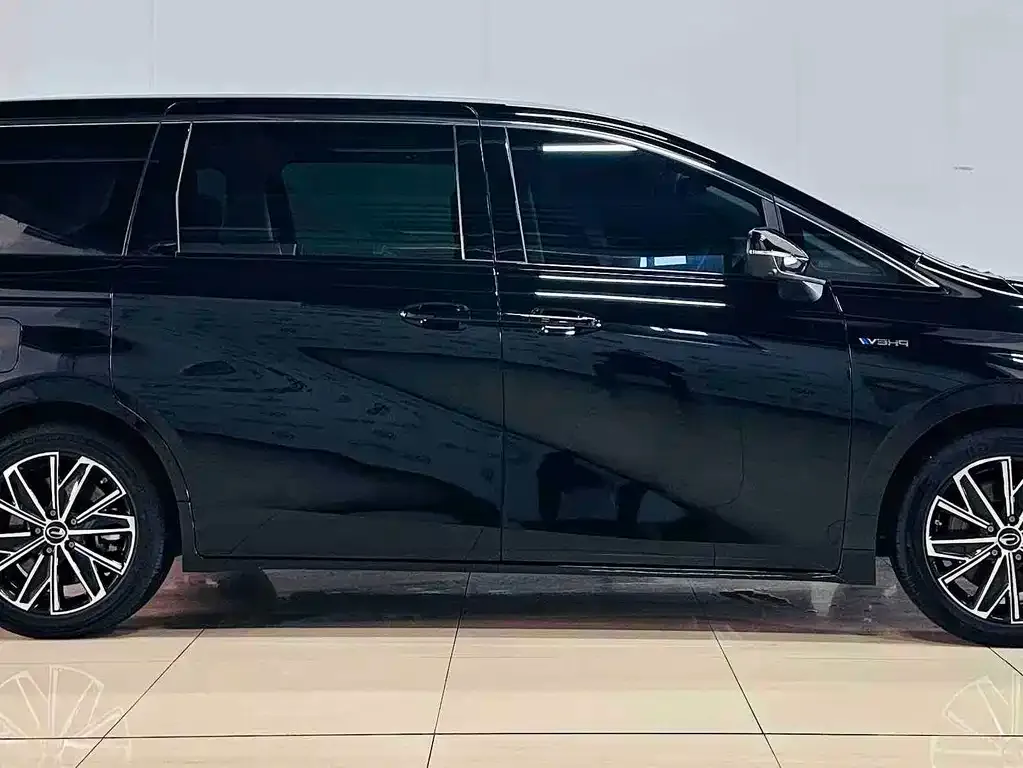 GAC Motor Trumpchi E8 — фото 2