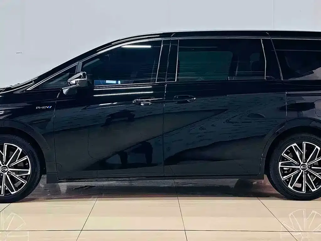 GAC Motor Trumpchi E8 — фото 9