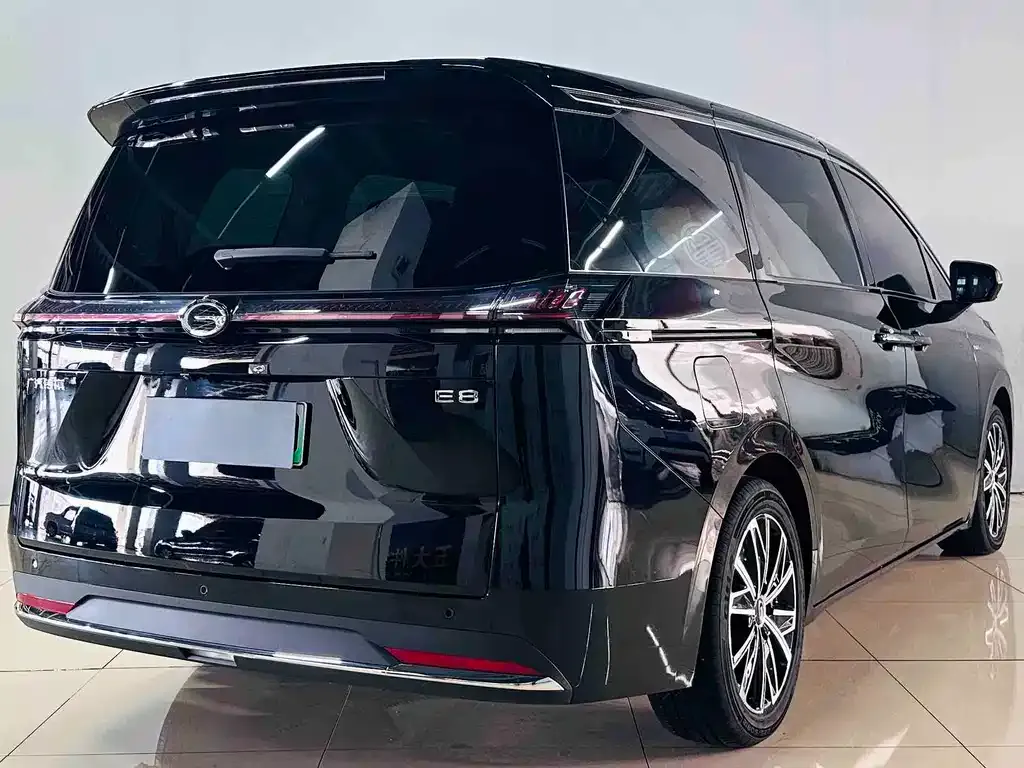 GAC Motor Trumpchi E8 — фото 3