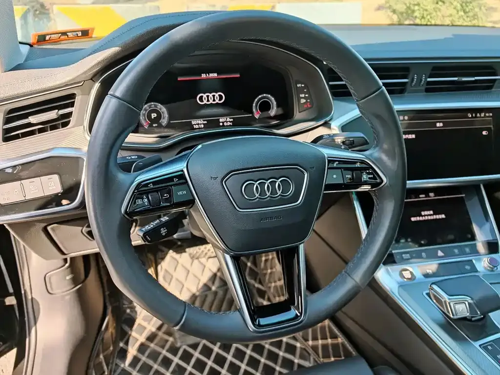 Audi A6L — фото 5