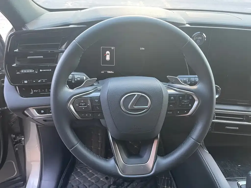Lexus RX — фото 4