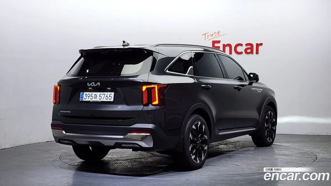 Kia Sorento — фото 8