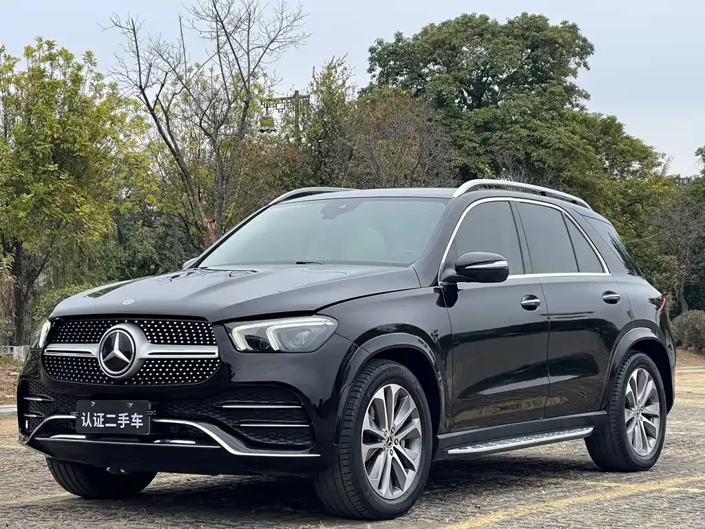 Mercedes-Benz GLE — фото 1