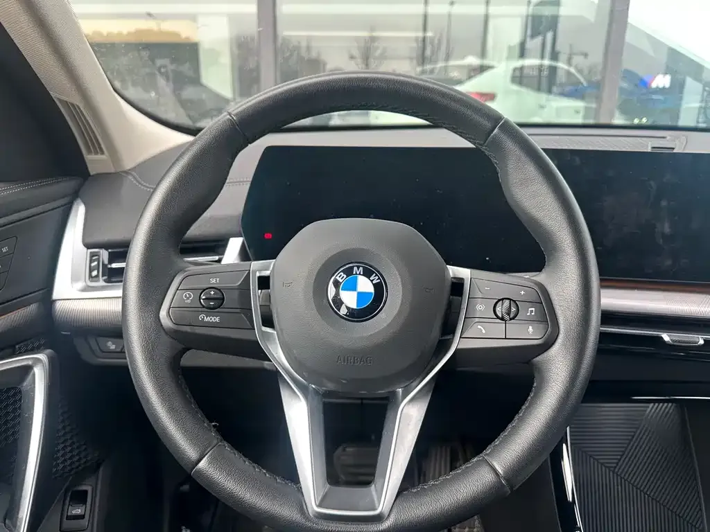 BMW X2 (Import) — фото 3