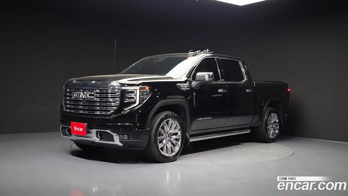 GMC Sierra — фото 1