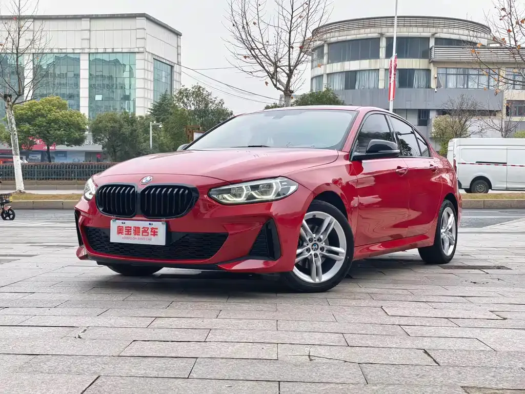 BMW 1 Series — фото 1