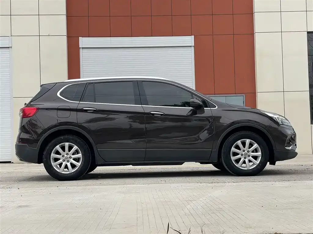 Buick Envision Plus — фото 2