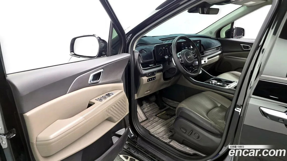 Kia Carnival — фото 10