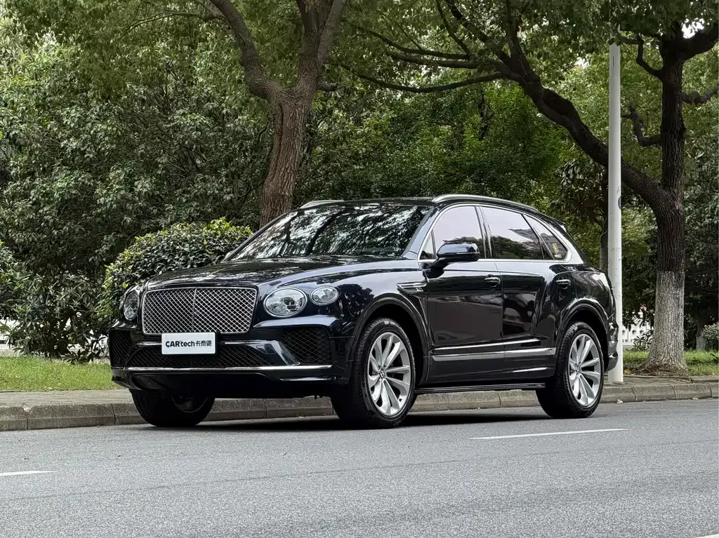 Bentley Bentayga — фото 1
