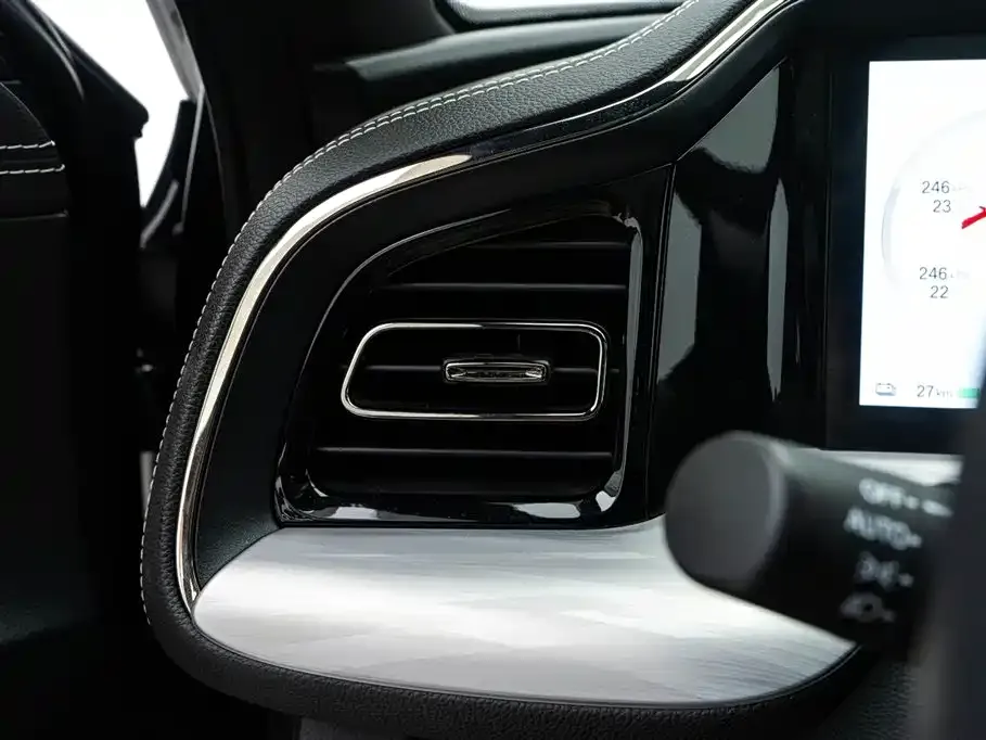 GAC Motor Trumpchi ES9 — фото 4