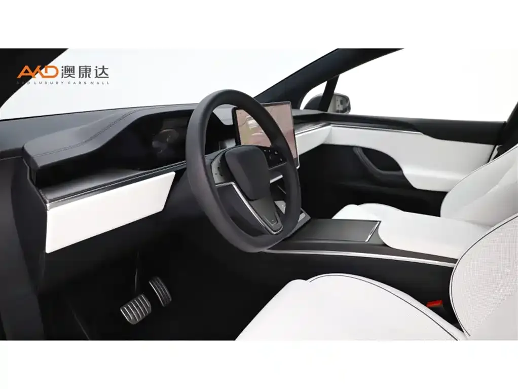 Tesla Model X — фото 2