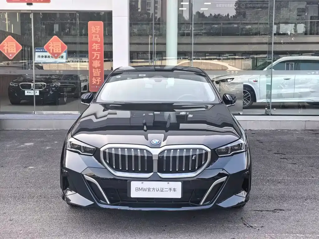 BMW i5 — фото 4