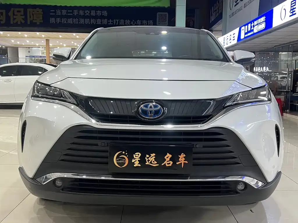 Toyota Harrier — фото 7