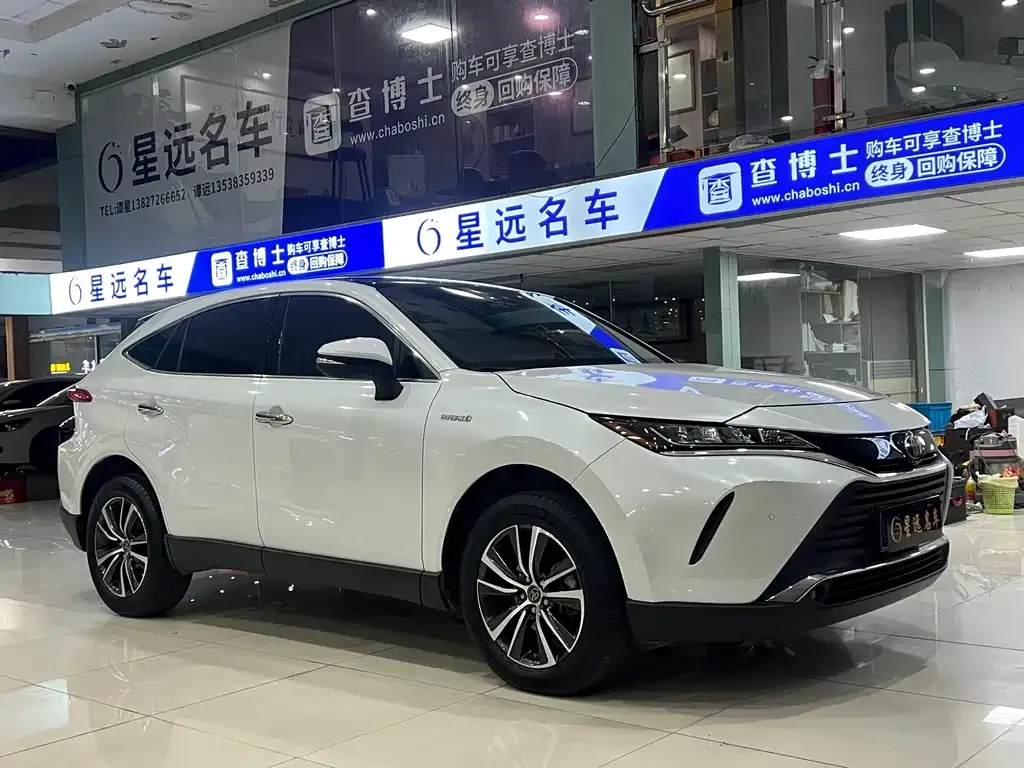 Toyota Harrier — фото 4