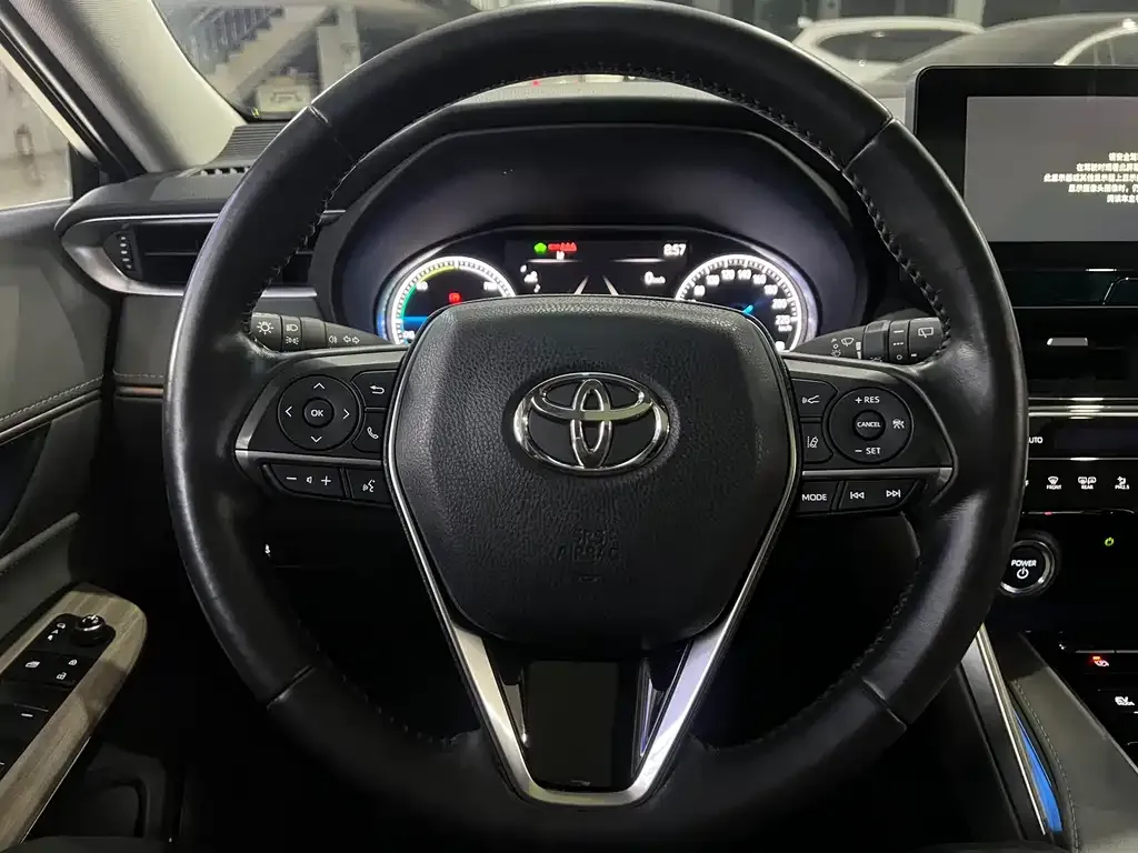 Toyota Harrier — фото 9