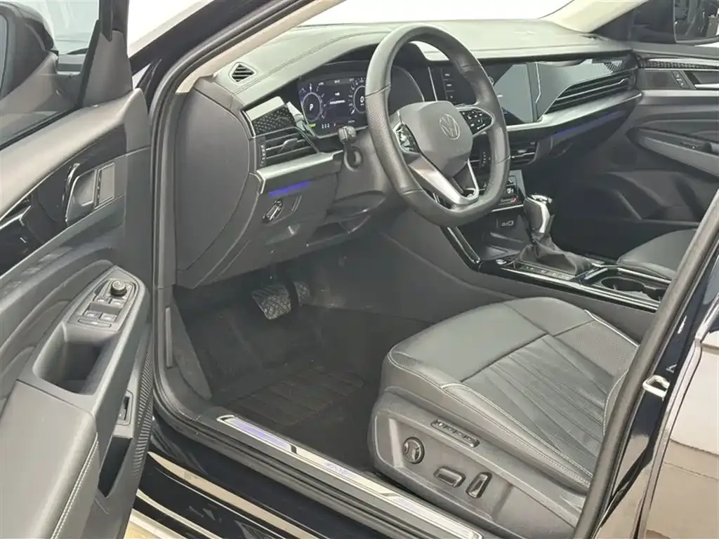 Volkswagen Passat New Energy — фото 9