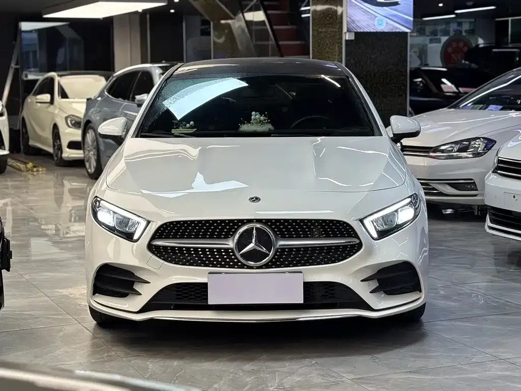 Mercedes-Benz A-Class — фото 7