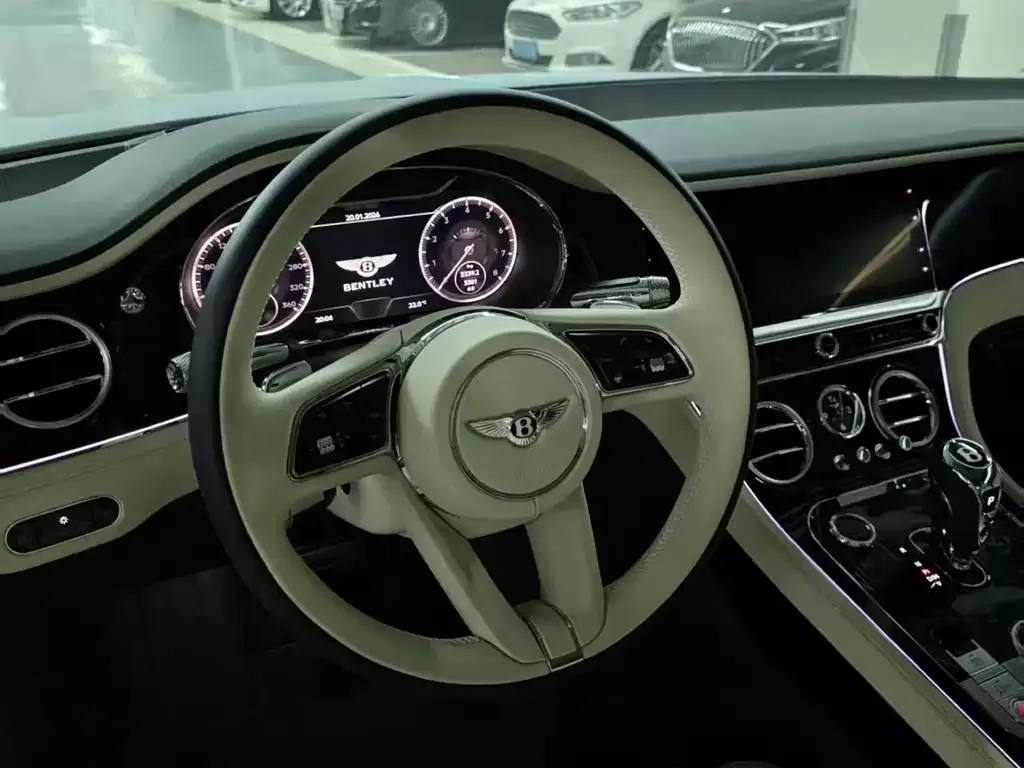 Bentley Continental — фото 4