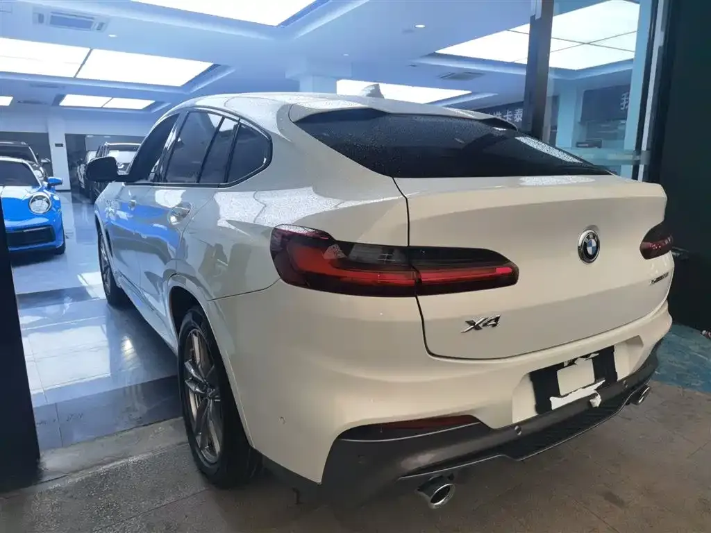 BMW X4 — фото 10