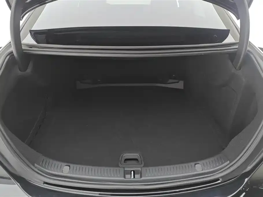 Mercedes-Benz E-Class (Import) — фото 3