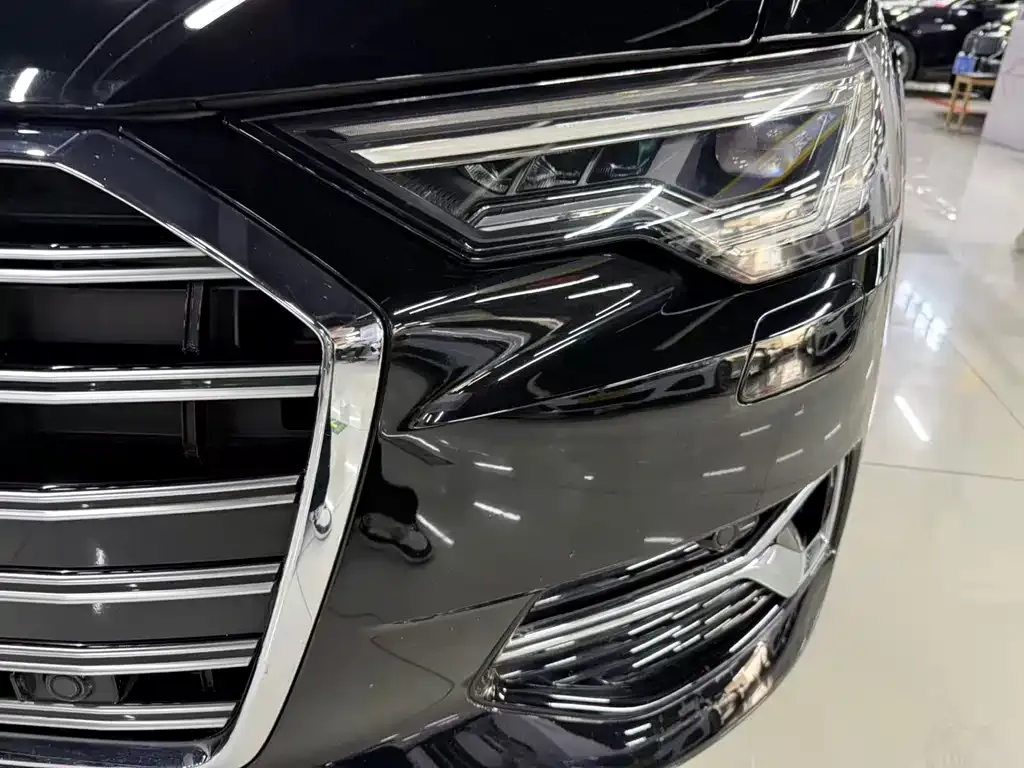 Audi A6L — фото 6