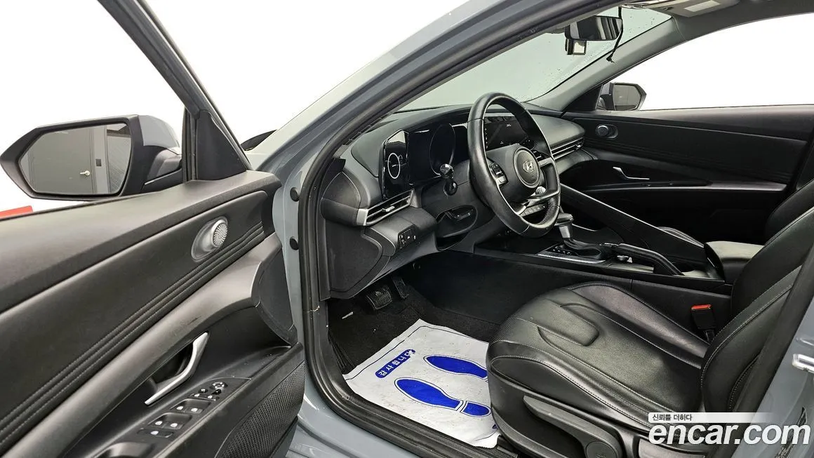 Hyundai AVANTE — фото 3