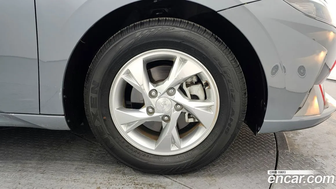 Hyundai AVANTE — фото 10